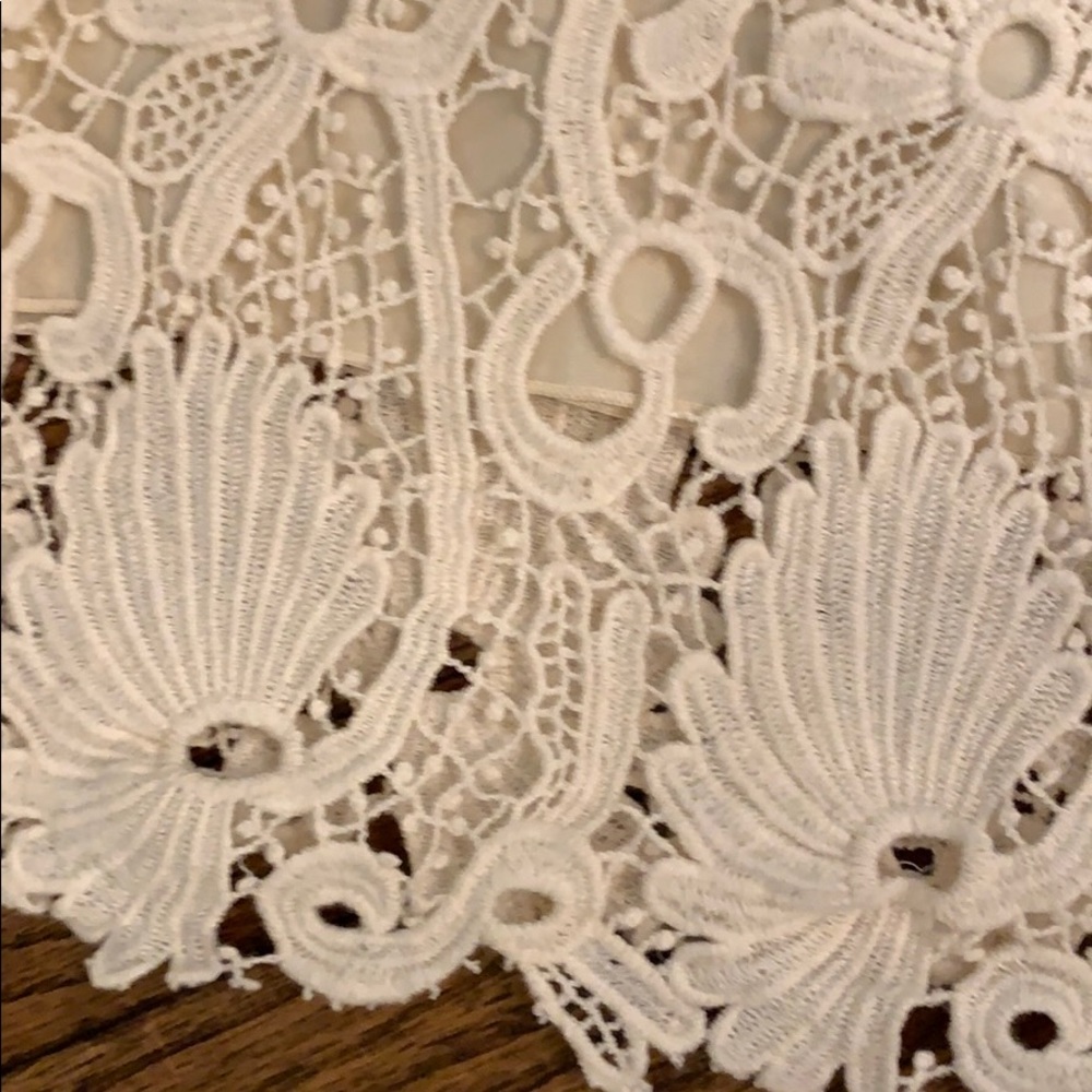 Lace Pencil Skirt - Picture 4 of 4